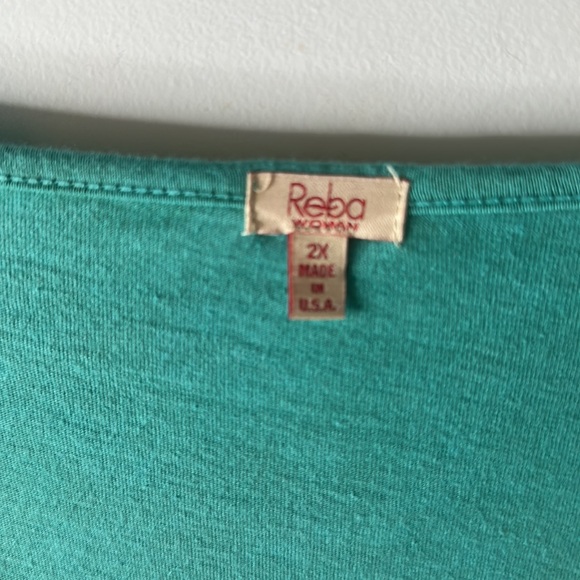 Reba women plus size top - Picture 4 of 6